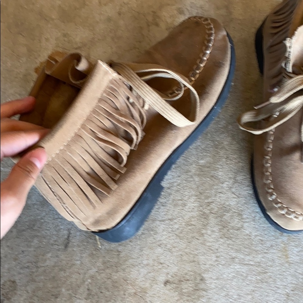 Boots - Picture 2 of 3